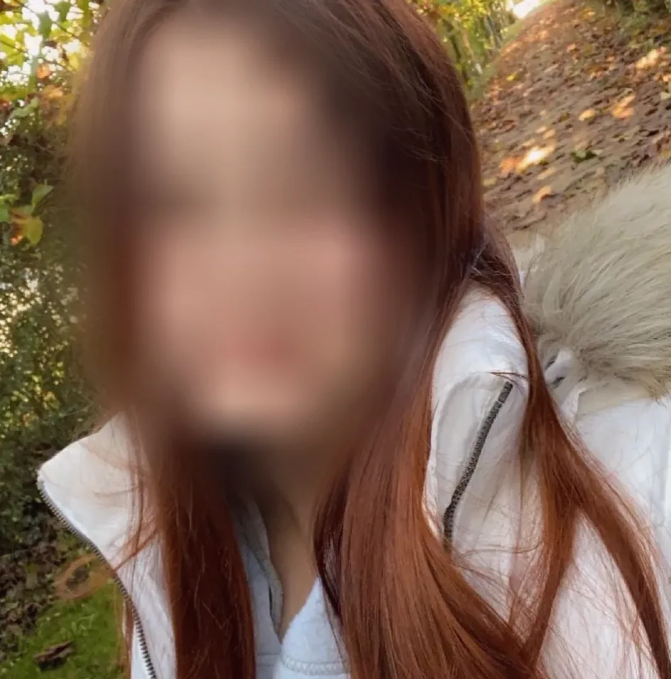 Caroline, 21