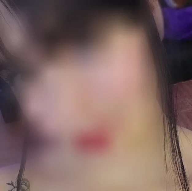 Ingrid, 28