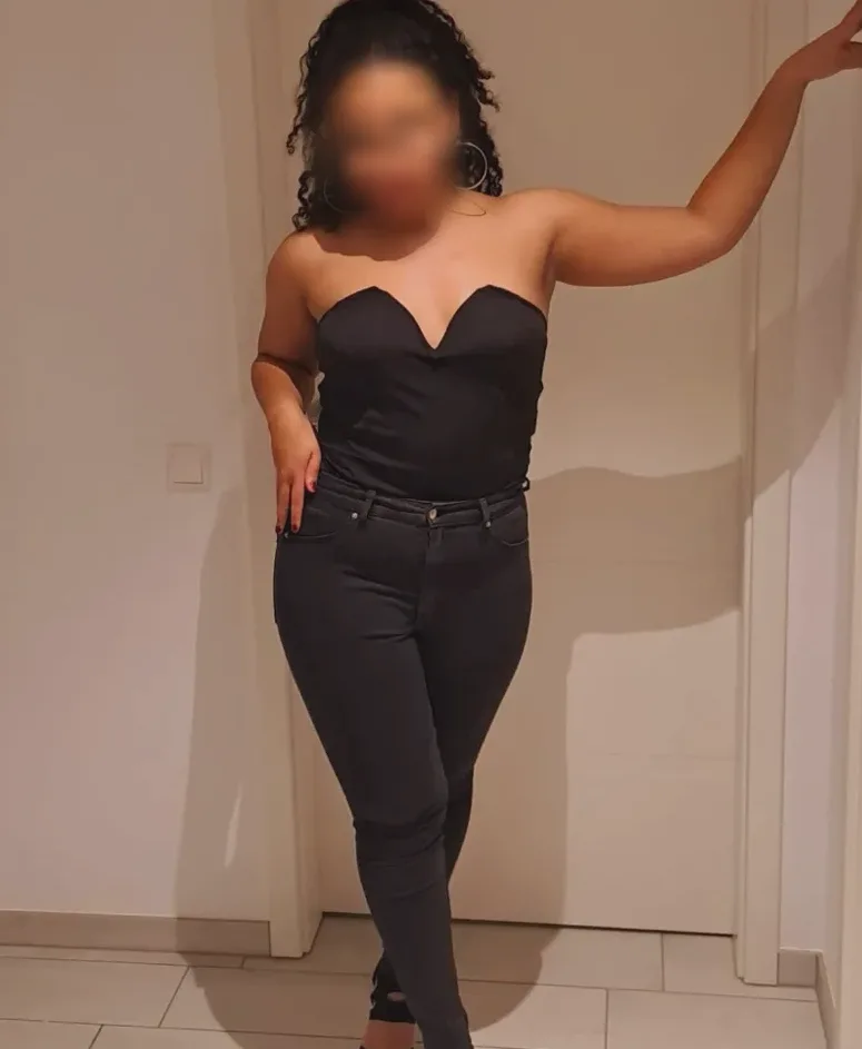 Klara, 27
